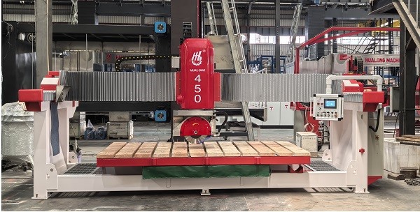Finished marble quartz slabs cut by HLSQ-650 bridge saw machine Finished marble quartz slabs cut by HLSQ-650 bridge saw machine